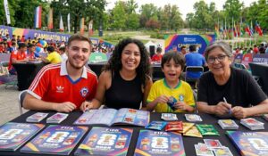 Municipio organiza “Cambiatón” de láminas del Mundial 2026 en el Santiago Bueras